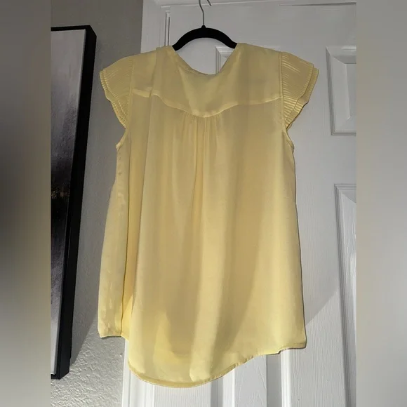 Calvin Klein Soft Yellow Blouse - Picture 5 of 5